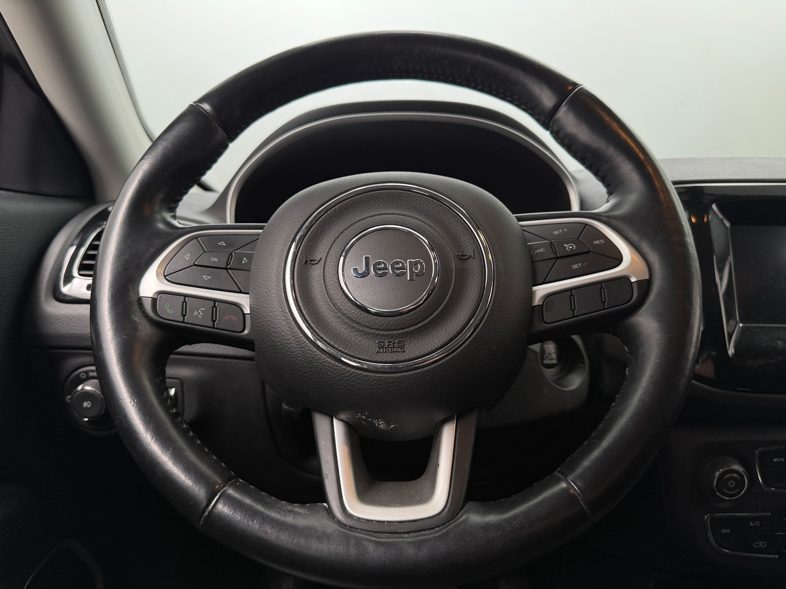 Thumbnail: 2020 Jeep Compass - 4