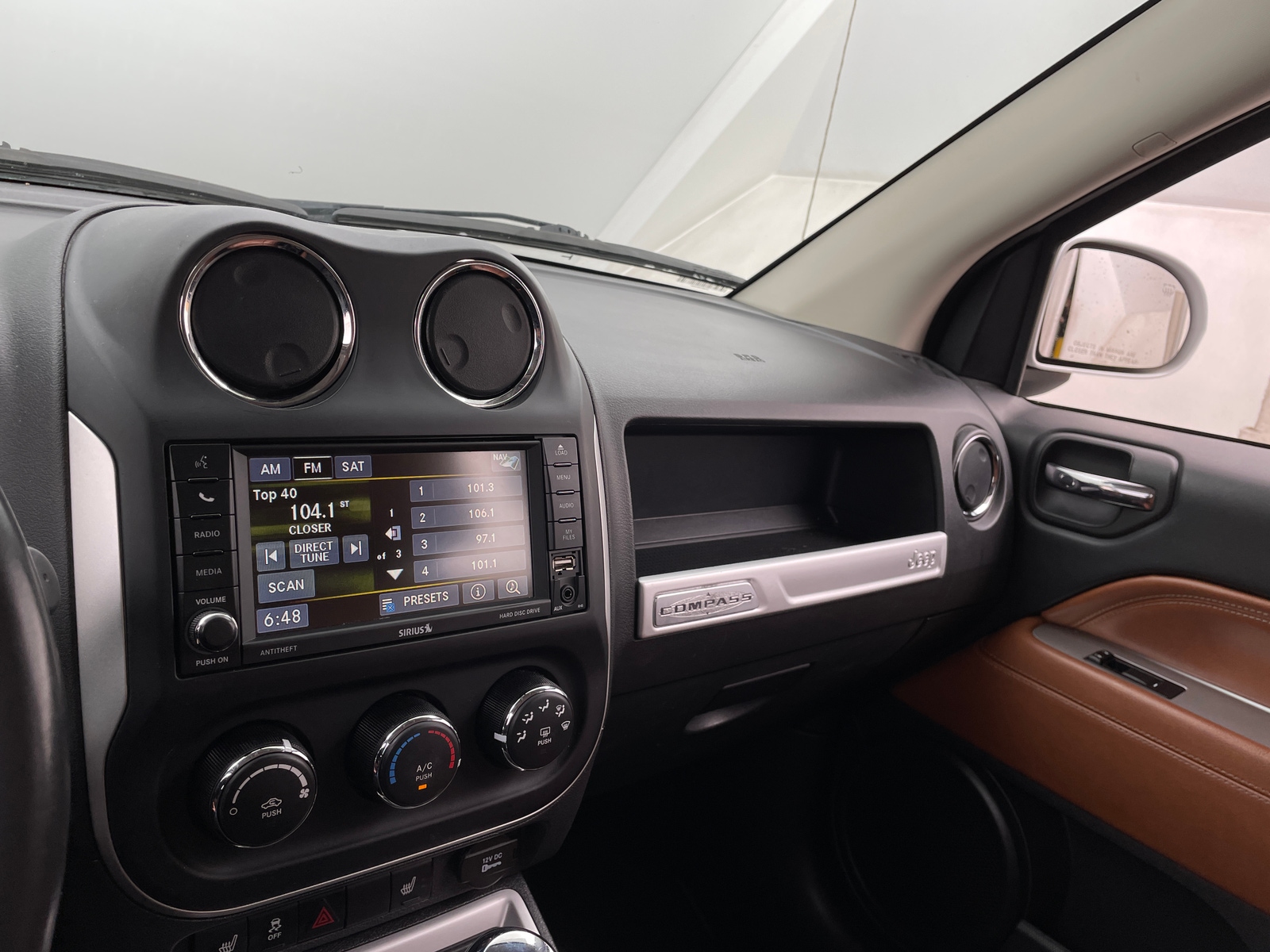 Thumbnail: 2017 Jeep Compass - 3