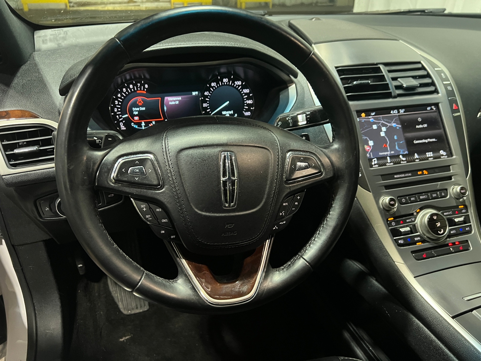 Thumbnail: 2018 Lincoln MKZ - 4