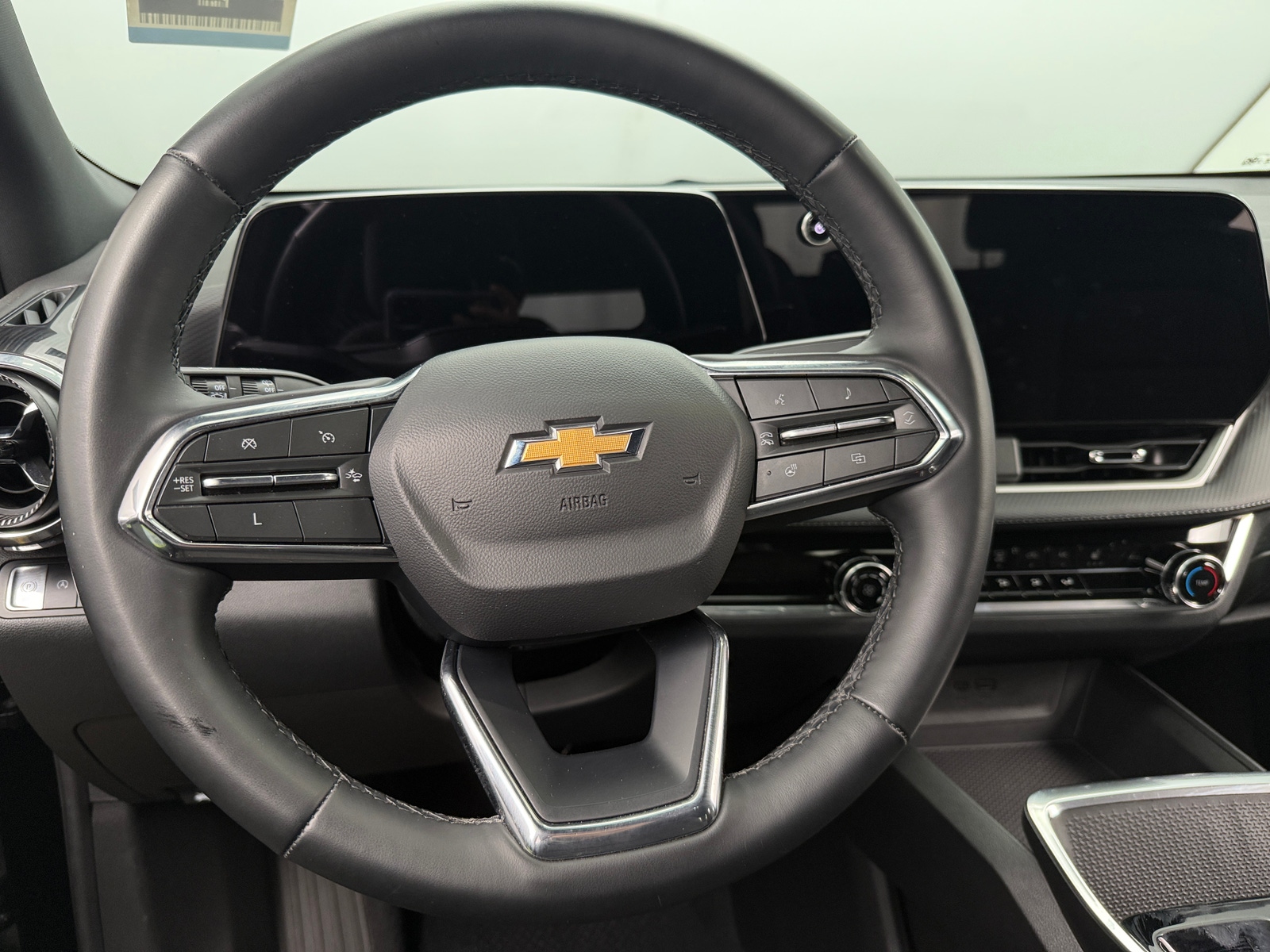 Thumbnail: 2025 Chevrolet Equinox - 5