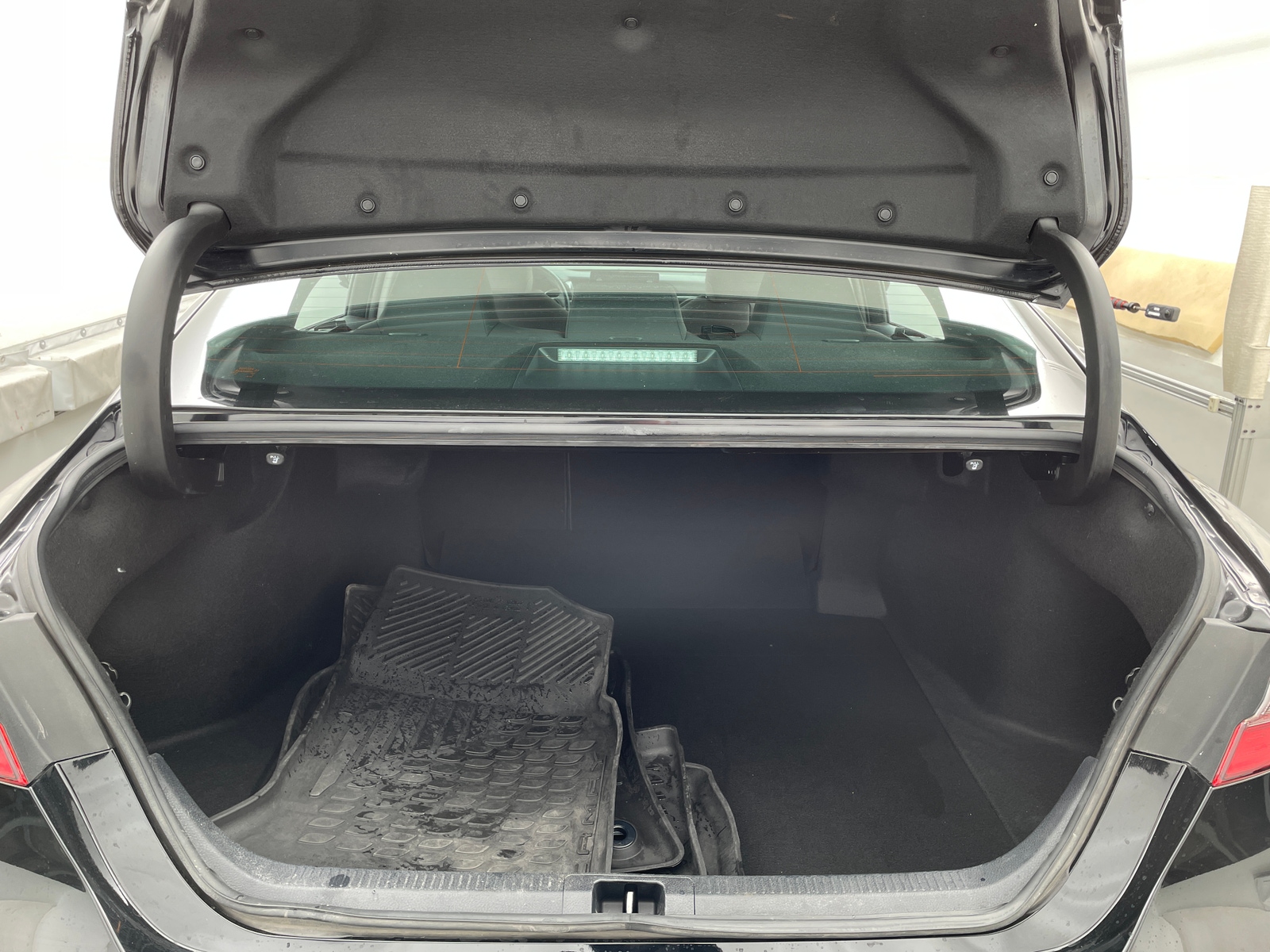 Thumbnail: 2022 Toyota Camry - 7