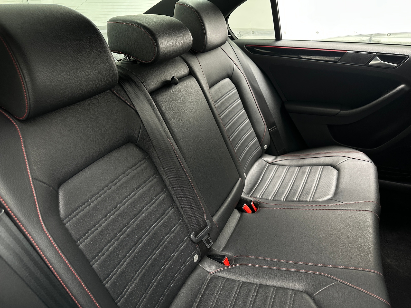 Thumbnail: 2017 Volkswagen Jetta - 5