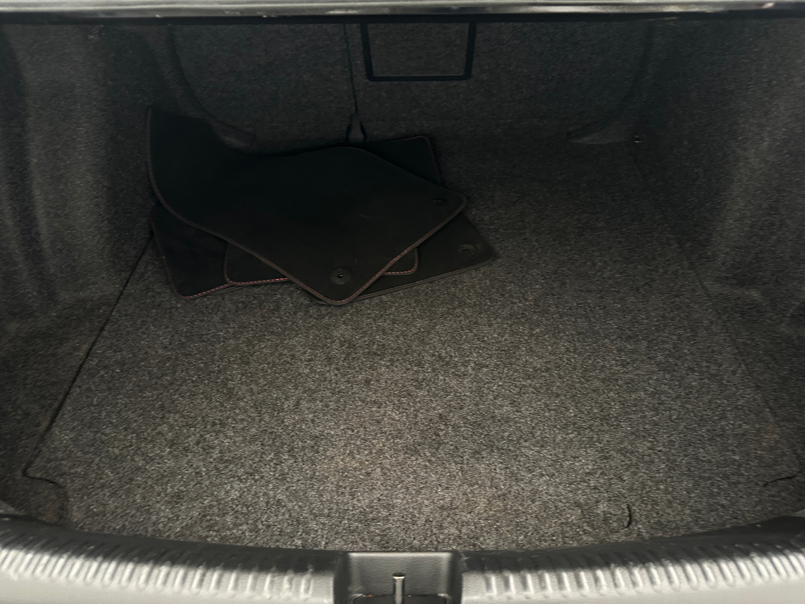 Thumbnail: 2017 Volkswagen Jetta - 6