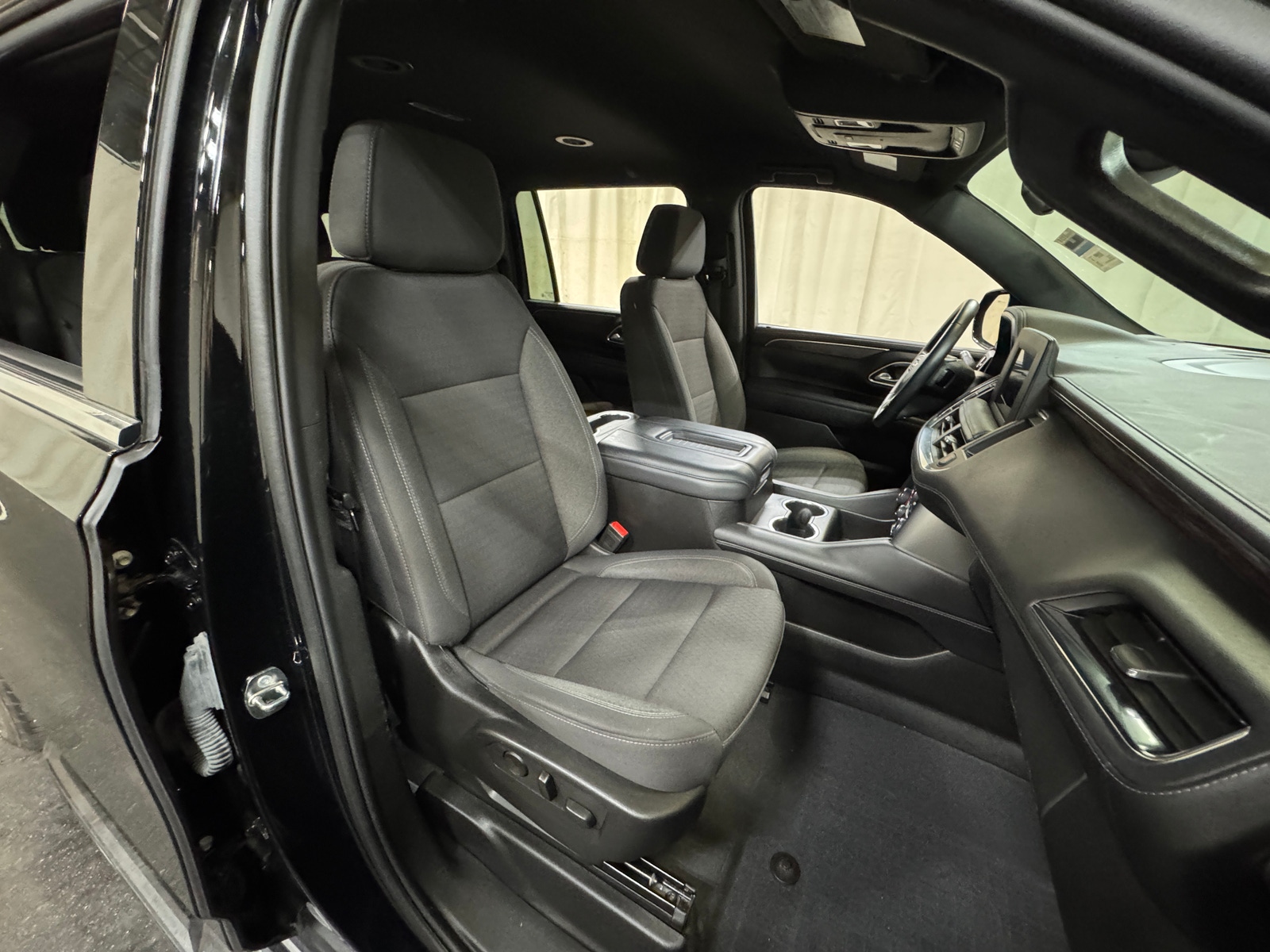 Thumbnail: 2024 Chevrolet Suburban - 2