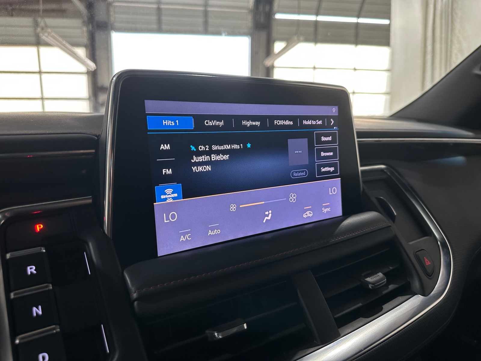 Thumbnail: 2021 Chevrolet Tahoe - 3