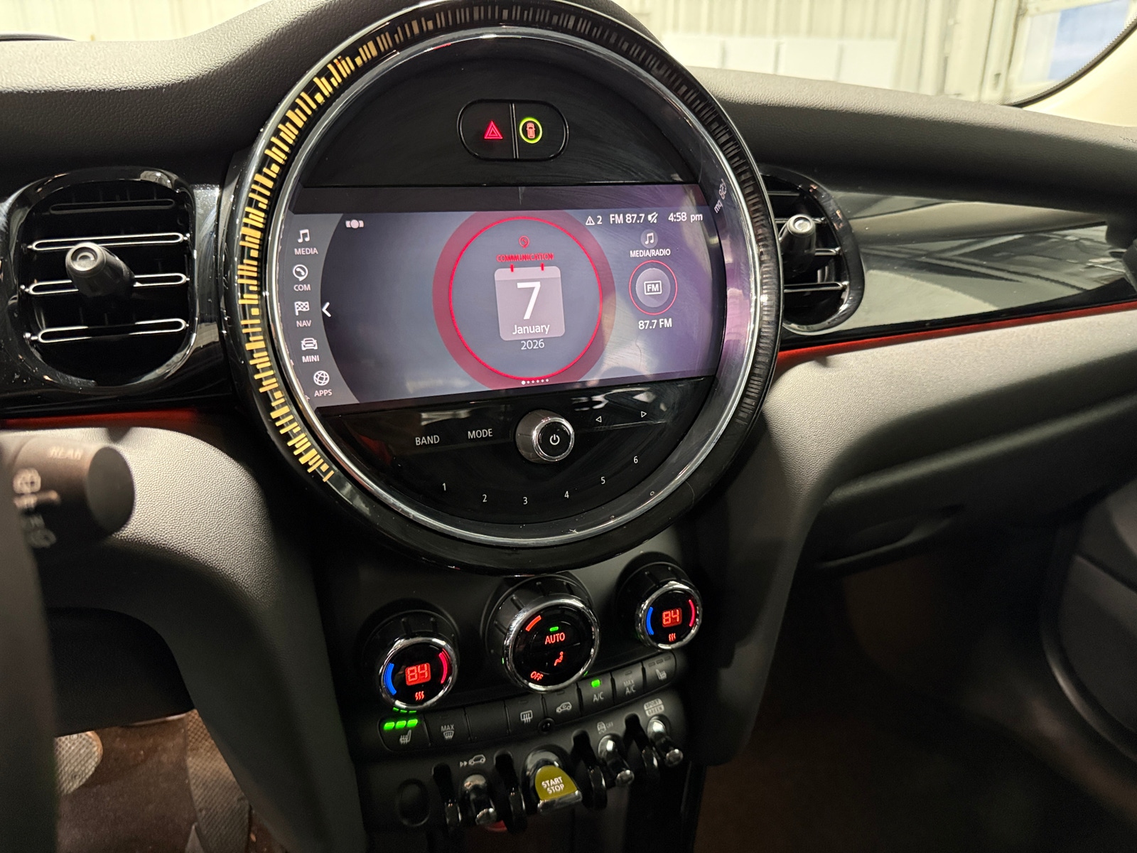 Thumbnail: 2022 MINI Cooper Hardtop - 3