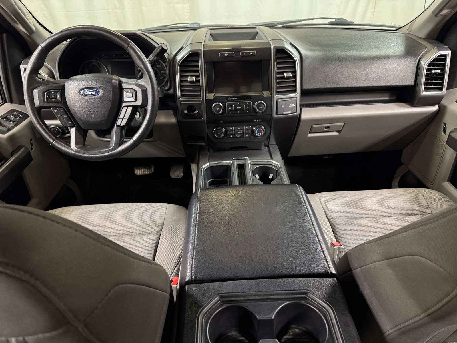 Thumbnail: 2020 Ford Econoline - 3