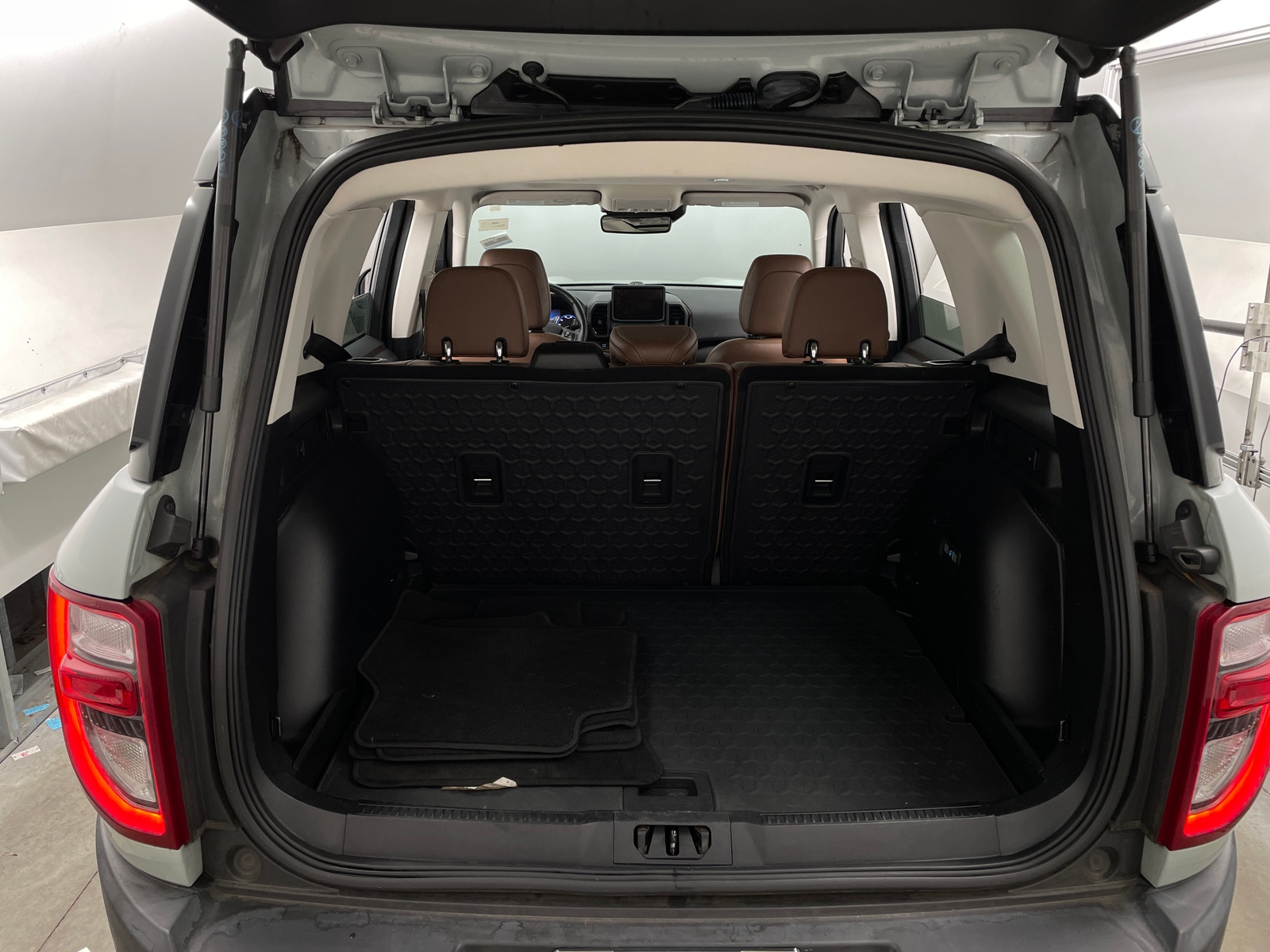 Thumbnail: 2021 Ford Bronco Sport - 6