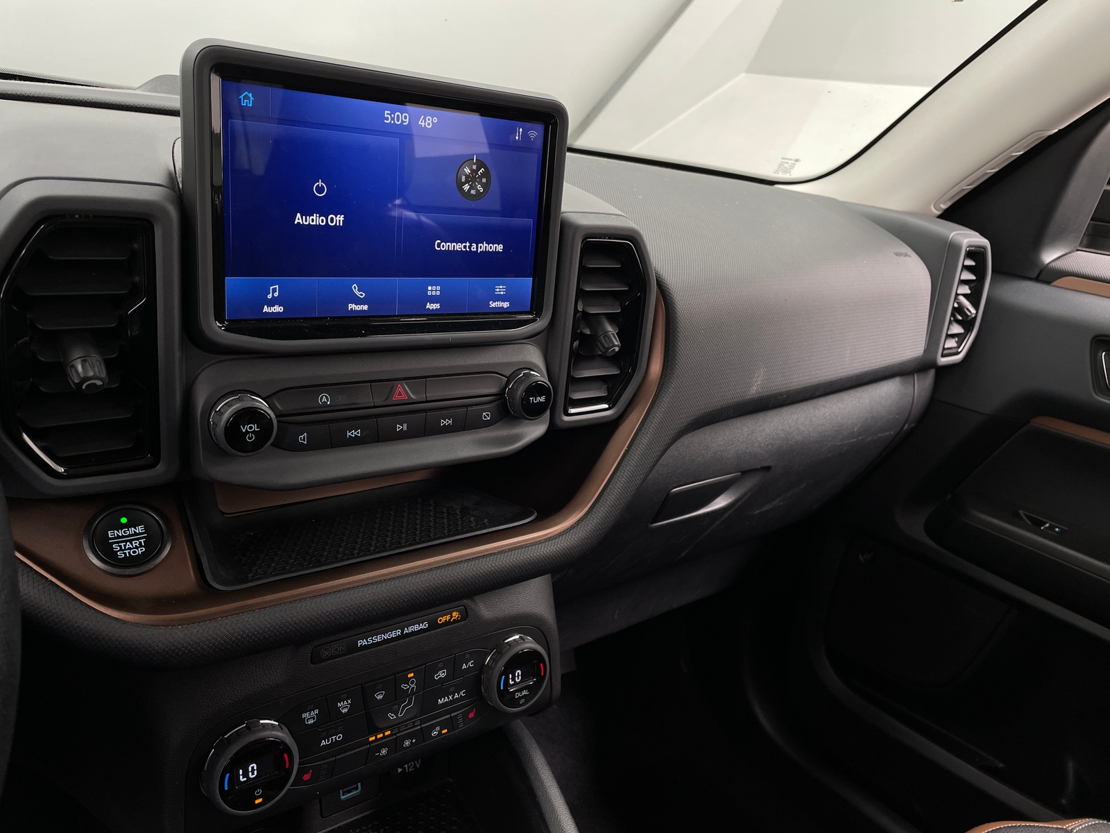 Thumbnail: 2021 Ford Bronco Sport - 3