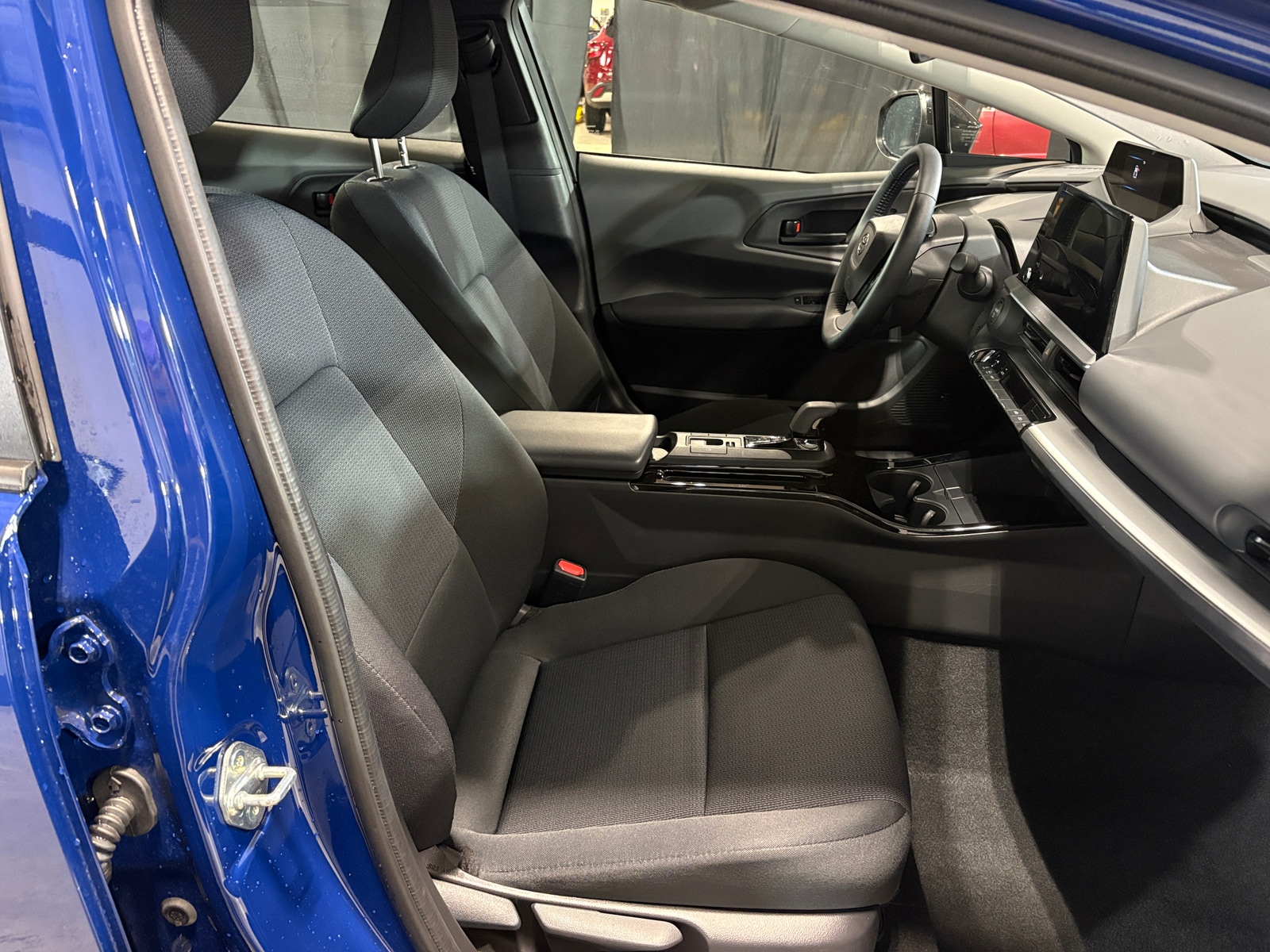 Thumbnail: 2025 Toyota Prius - 2