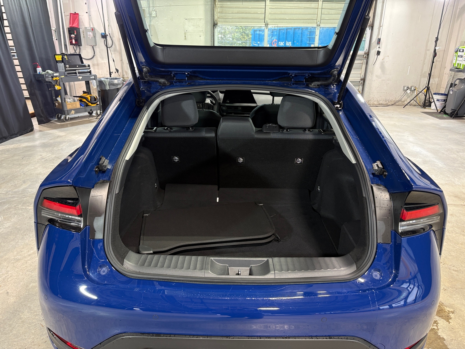 Thumbnail: 2025 Toyota Prius - 7