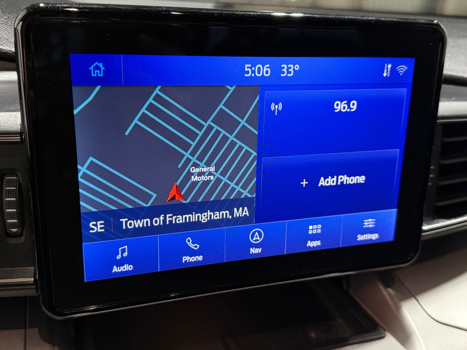 Thumbnail: 2021 Ford Explorer - 4