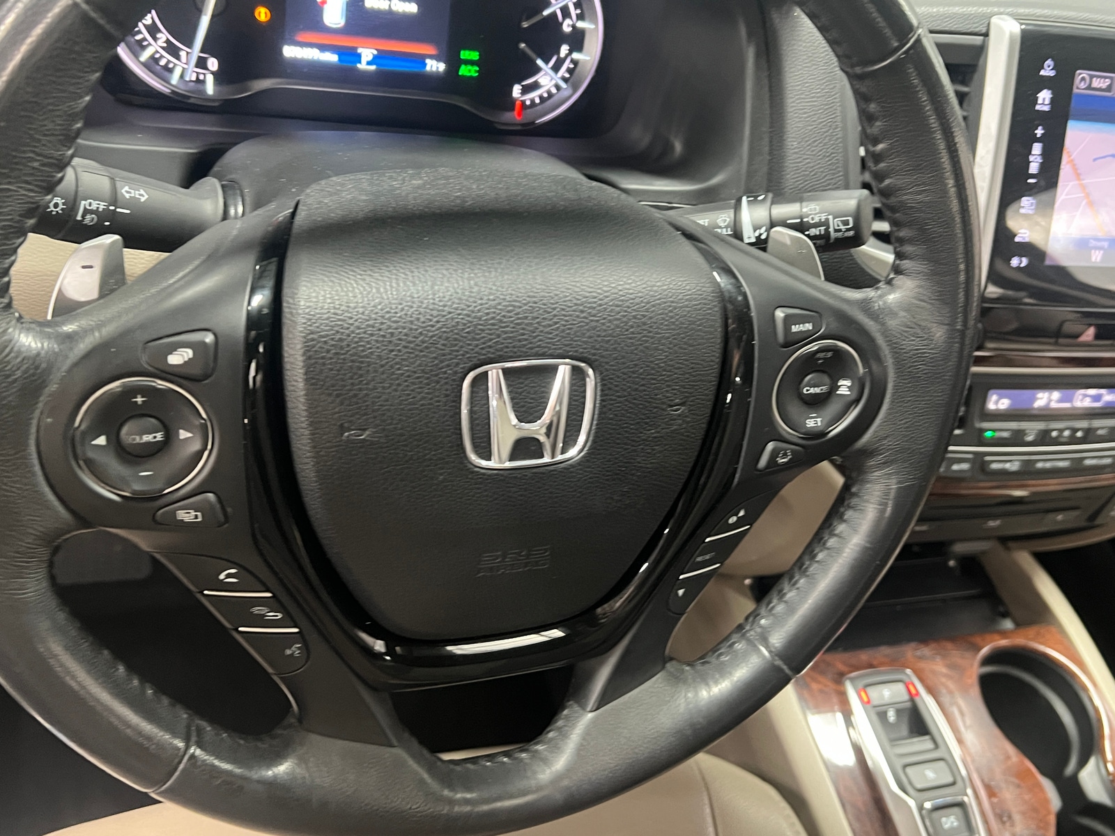 Thumbnail: 2018 Honda Pilot - 4