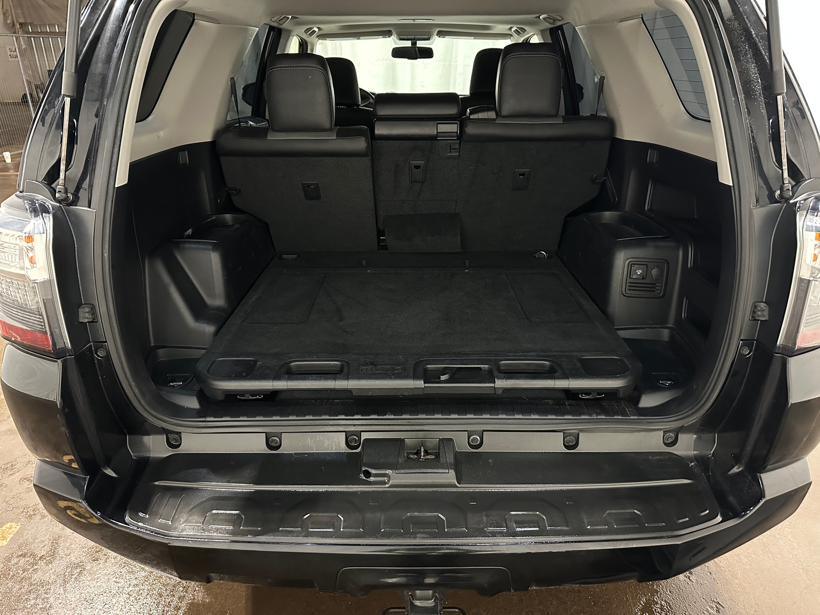 Thumbnail: 2018 Toyota 4Runner - 6