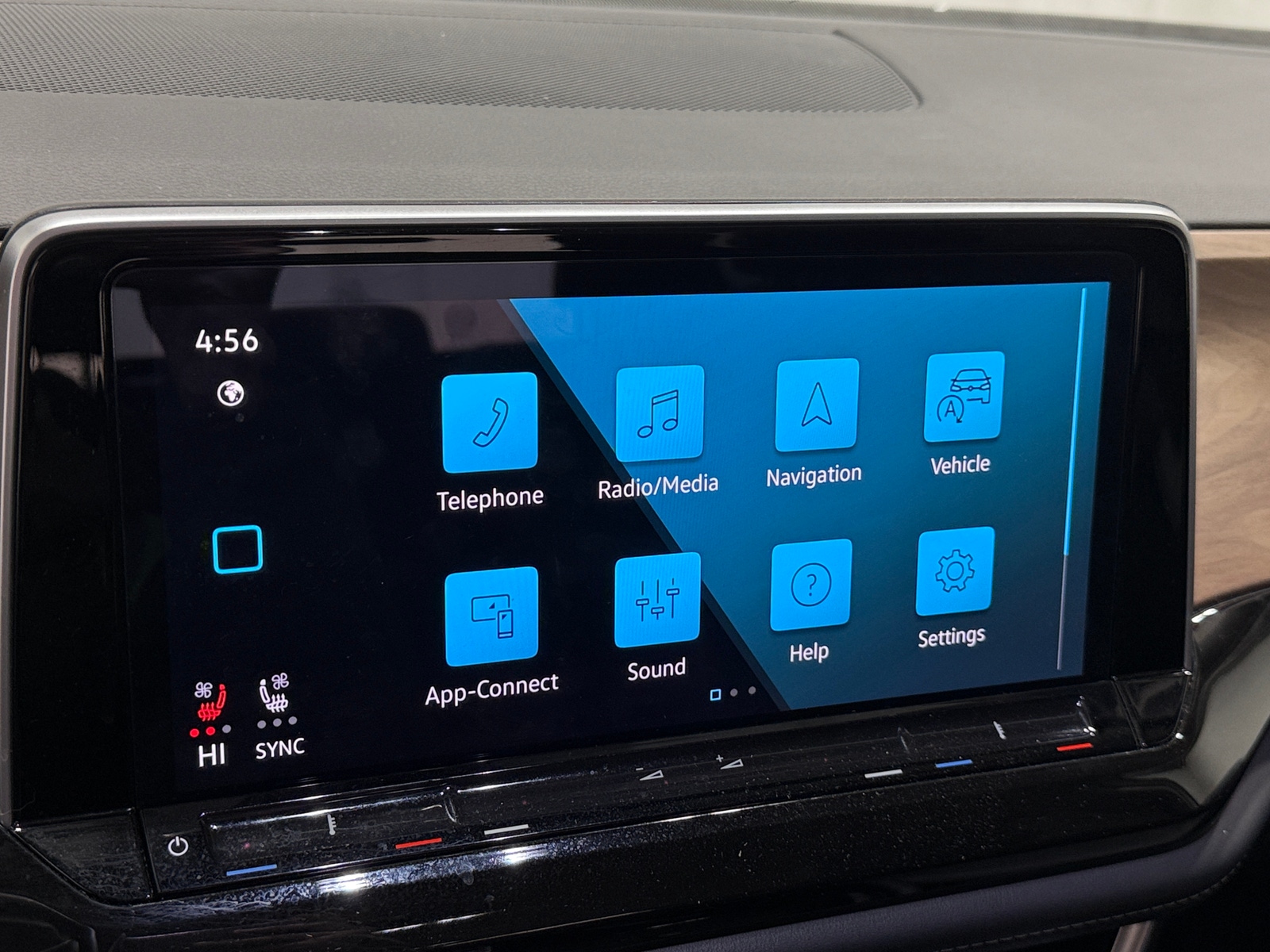 Thumbnail: 2025 Volkswagen Atlas - 4