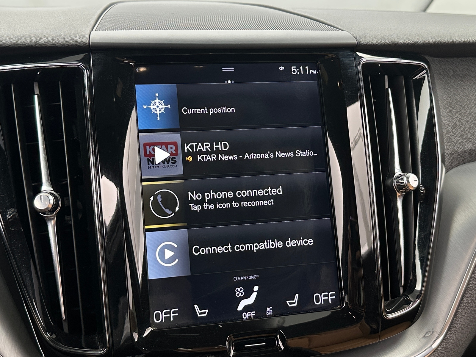 Thumbnail: 2018 Volvo XC60 - 3