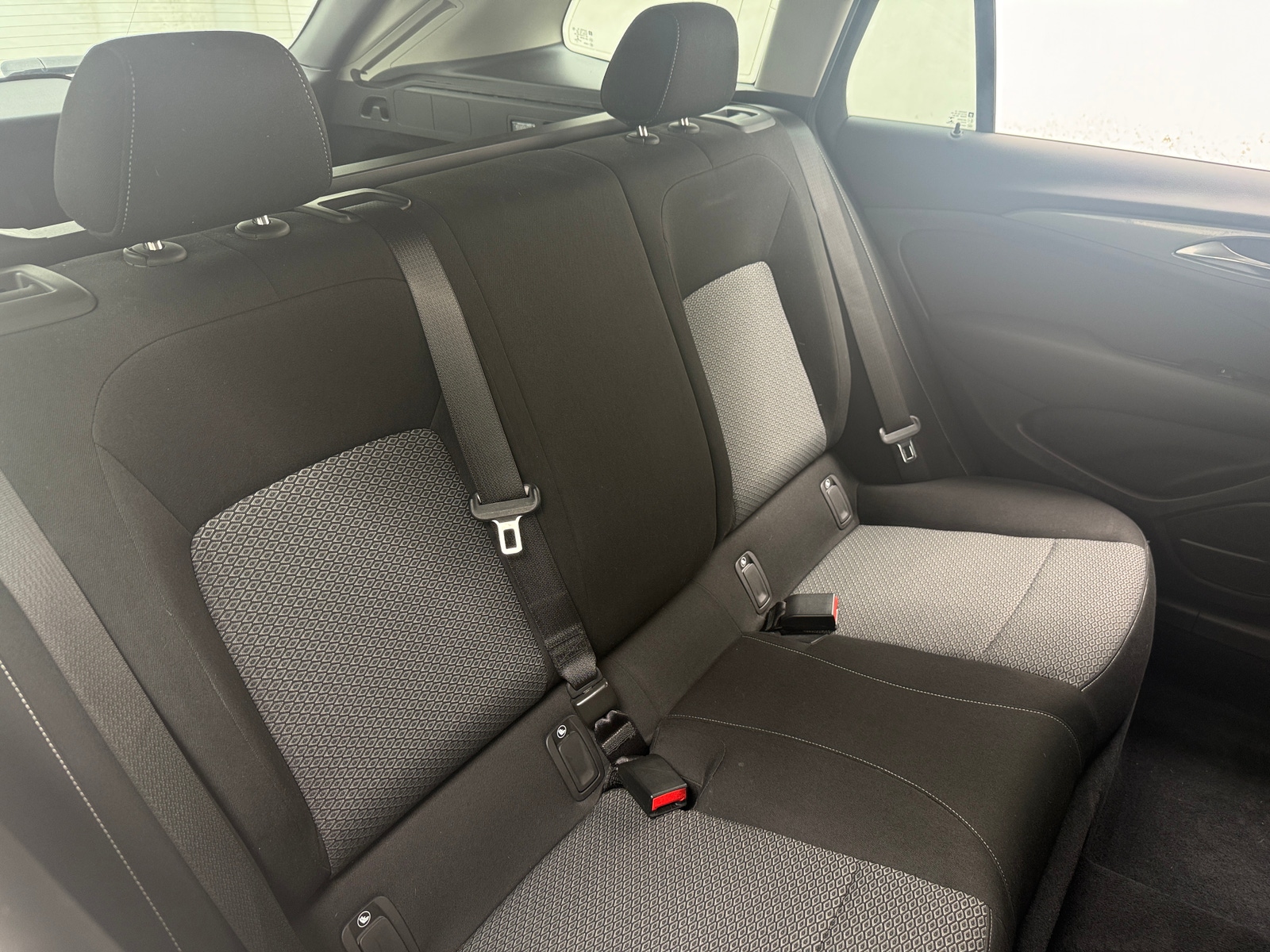 Thumbnail: 2018 Buick Regal - 6