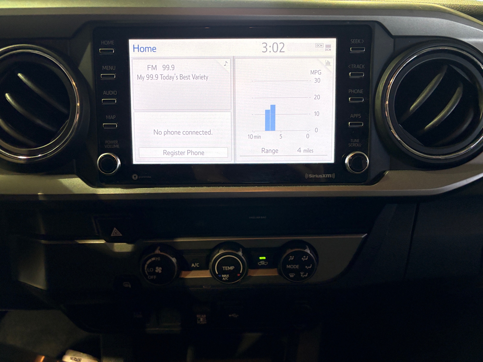 Thumbnail: 2020 Toyota Tacoma - 4