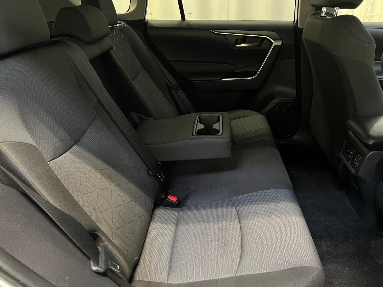 Thumbnail: 2025 Toyota RAV4 - 6