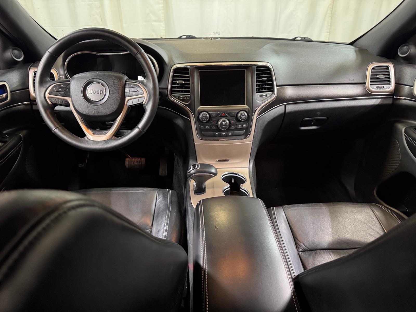 Thumbnail: 2015 Jeep Grand Cherokee - 2