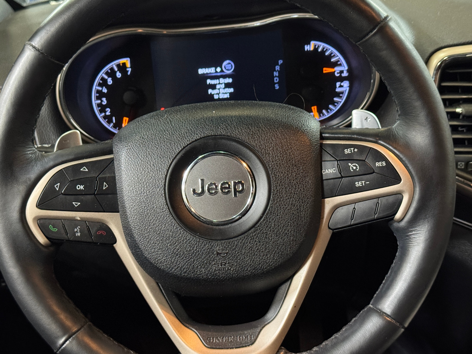 Thumbnail: 2015 Jeep Grand Cherokee - 4