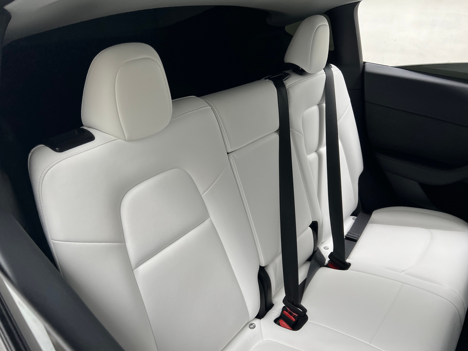 Thumbnail: 2022 Tesla Model Y - 4