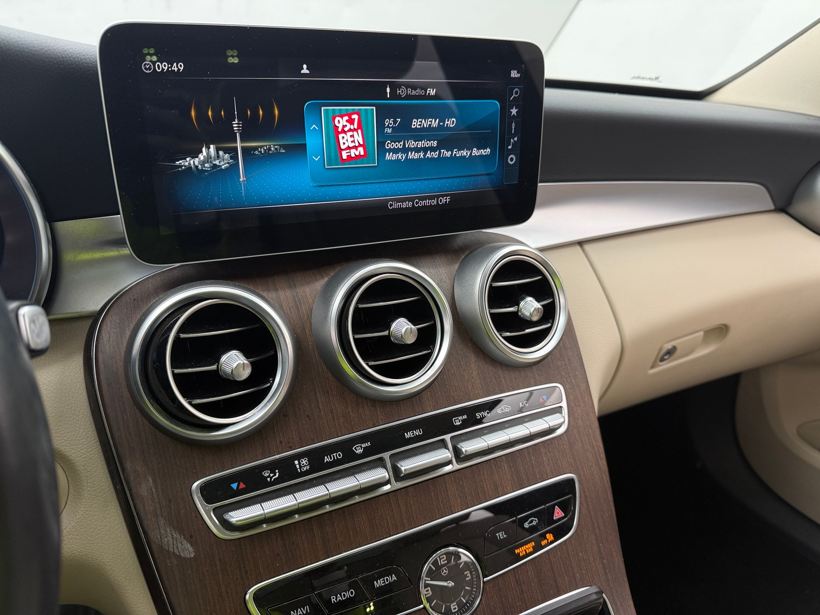 Thumbnail: 2019 Mercedes-Benz C-Class - 3