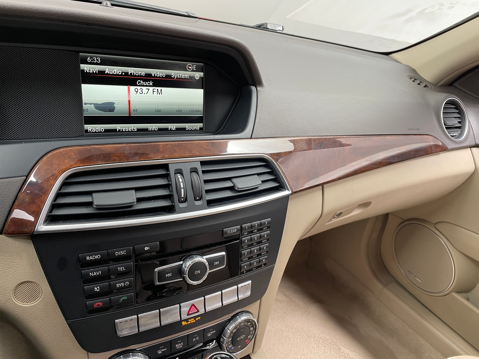 Thumbnail: 2014 Mercedes-Benz C-Class - 3