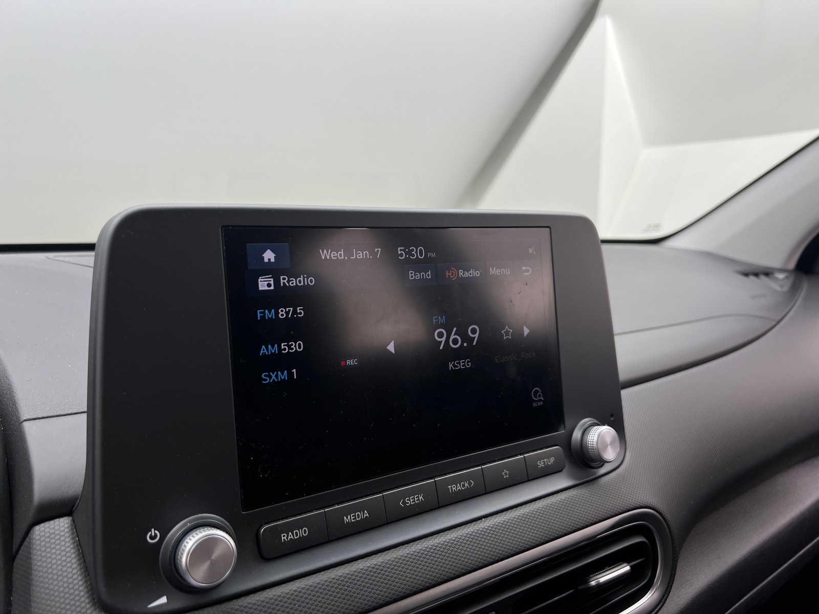 Thumbnail: 2022 Hyundai Kona - 4