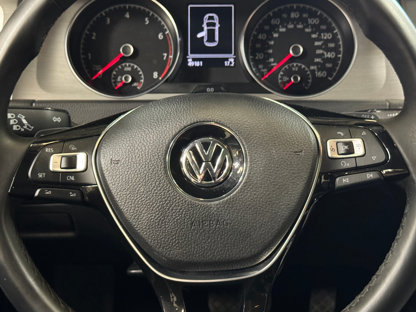 Thumbnail: 2017 Volkswagen Golf - 5