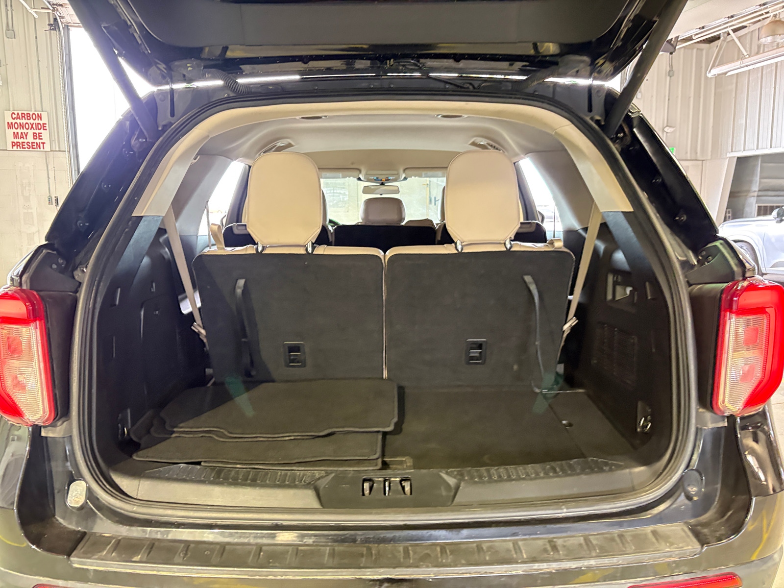 Thumbnail: 2022 Ford Explorer - 7