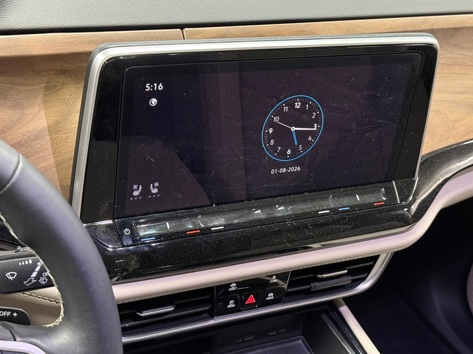 Thumbnail: 2024 Volkswagen Atlas - 3