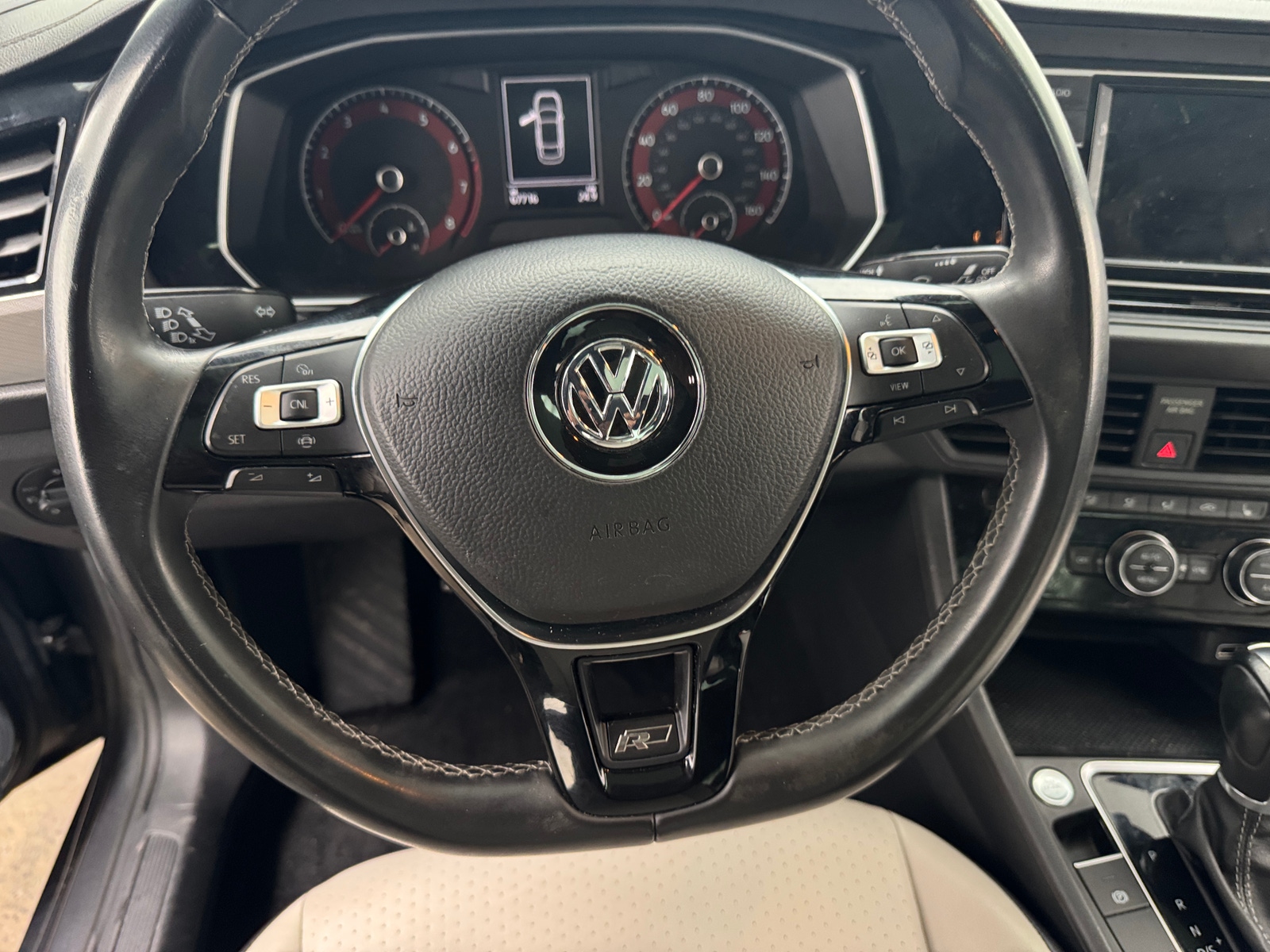 Thumbnail: 2019 Volkswagen Jetta - 4