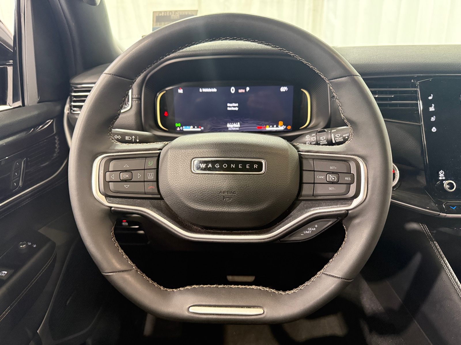 Thumbnail: 2024 Jeep Wagoneer - 4