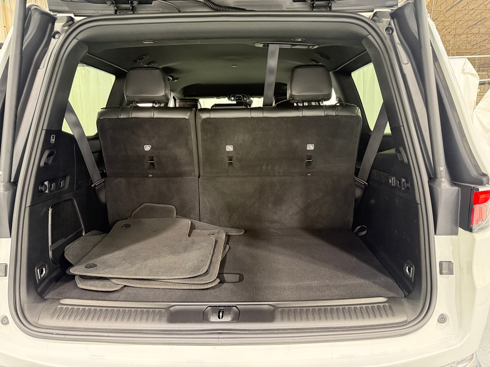 Thumbnail: 2024 Jeep Wagoneer - 6