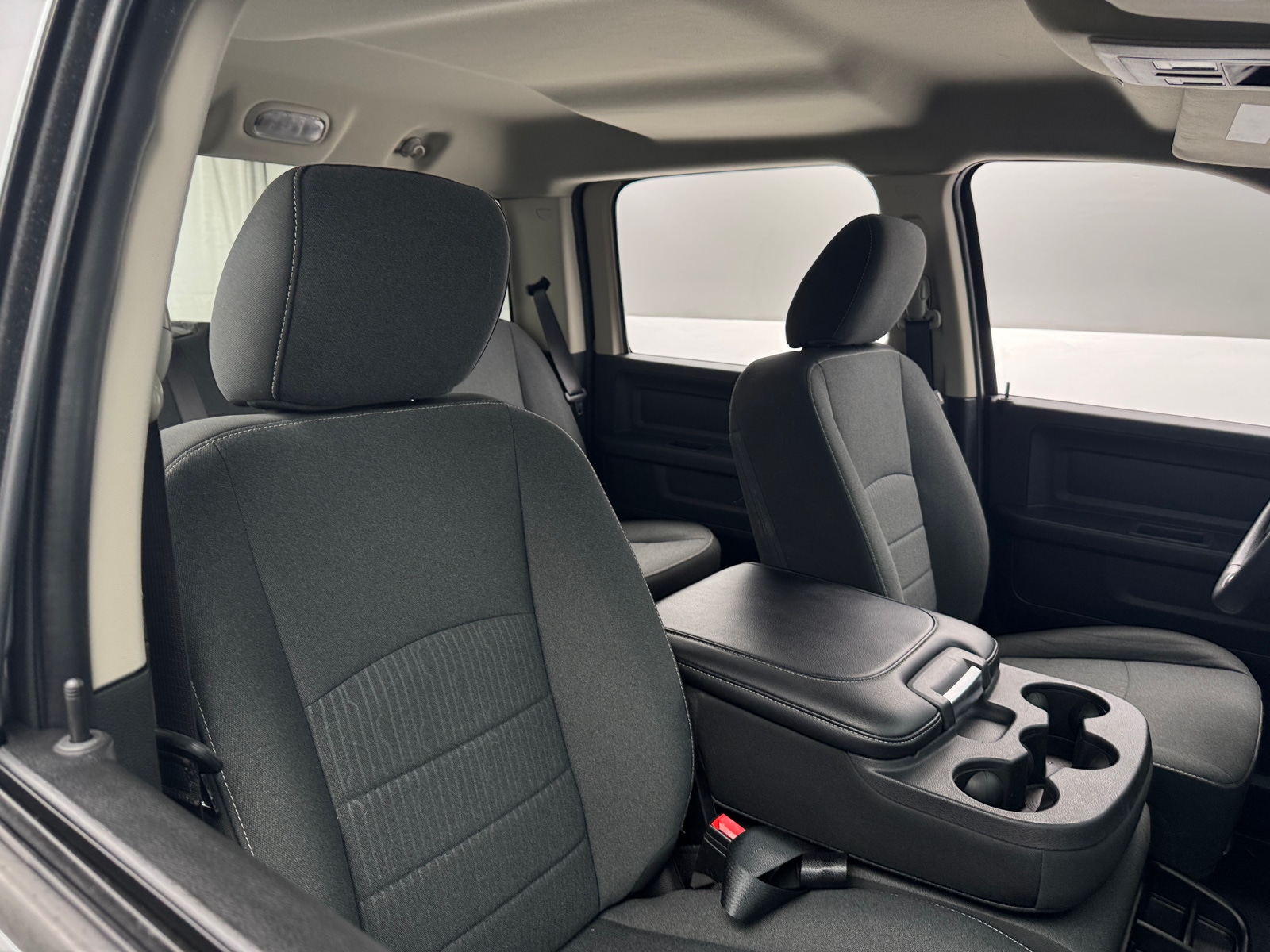 Thumbnail: 2021 RAM 1500 Classic - 2