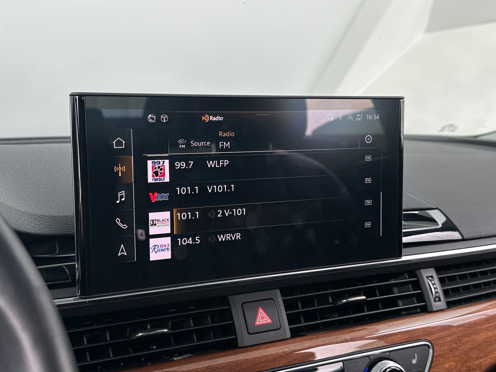 Thumbnail: 2022 Audi A4 - 3