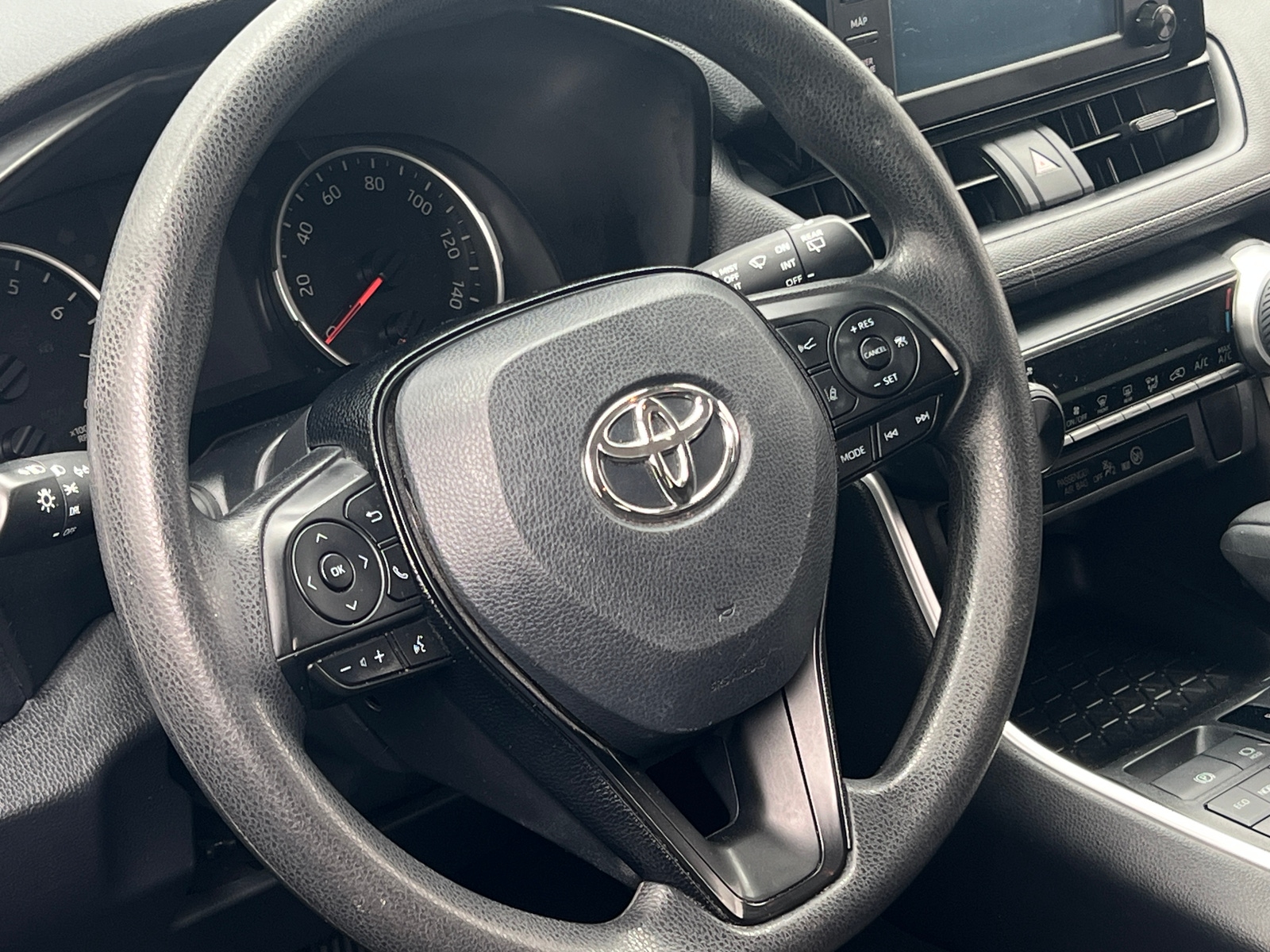 Thumbnail: 2019 Toyota RAV4 - 5