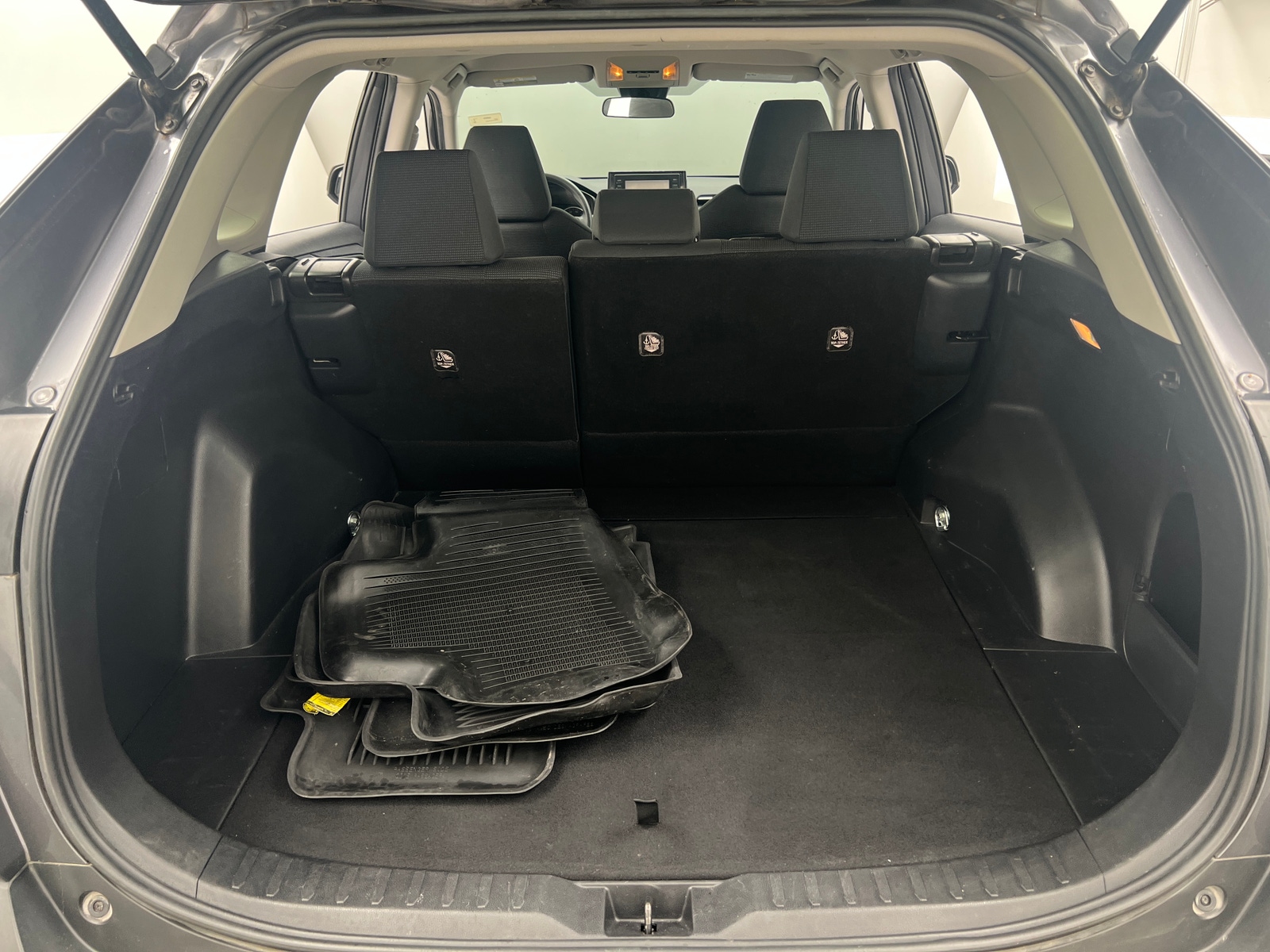 Thumbnail: 2019 Toyota RAV4 - 7