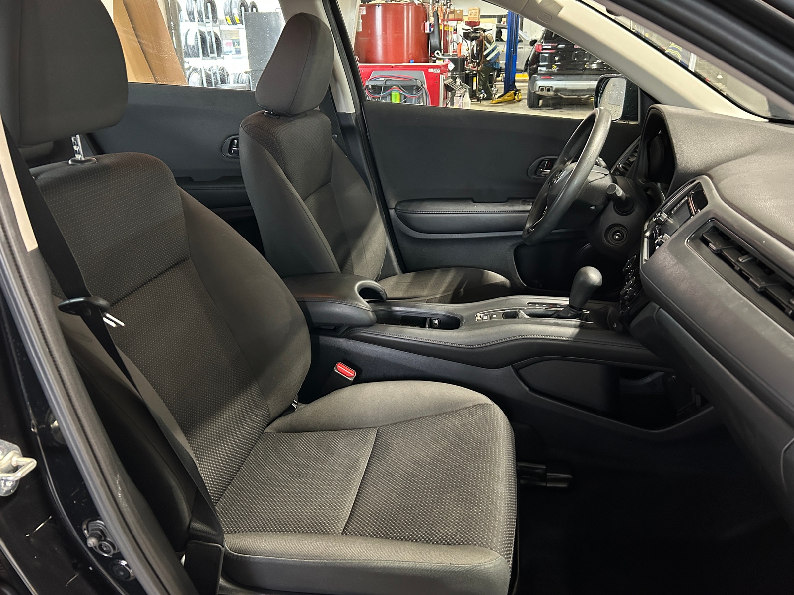 Thumbnail: 2021 Honda HR-V - 2