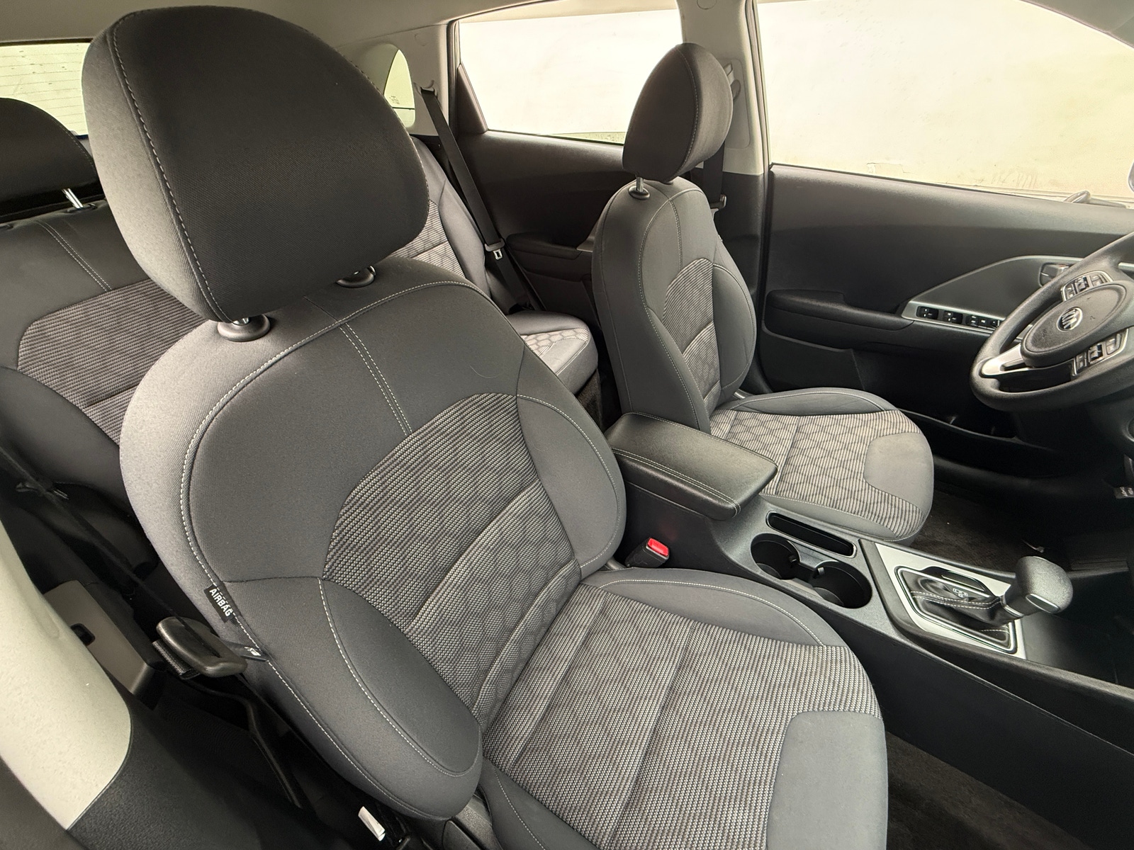 Thumbnail: 2020 Kia Niro - 2