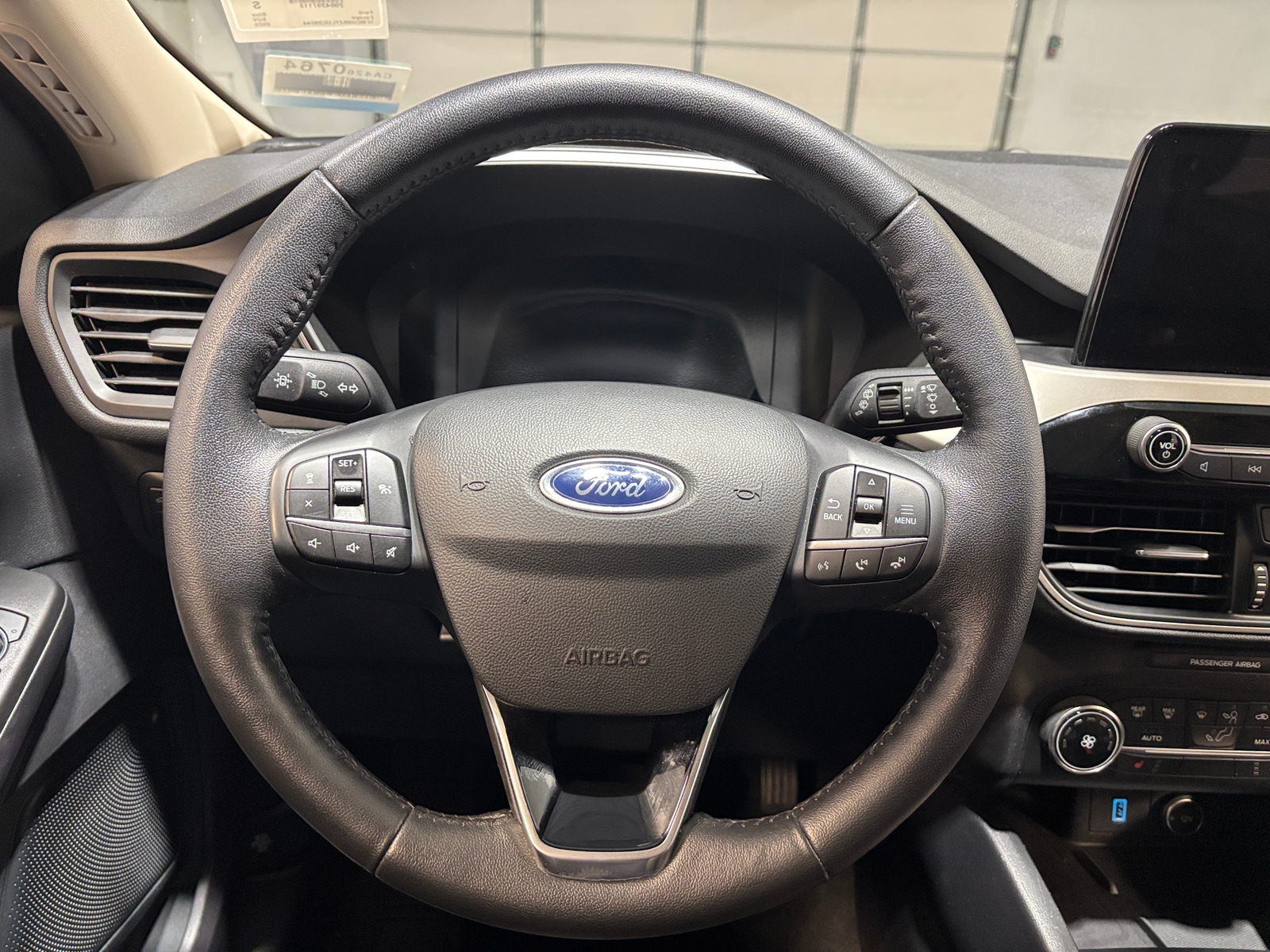 Thumbnail: 2020 Ford Escape - 4