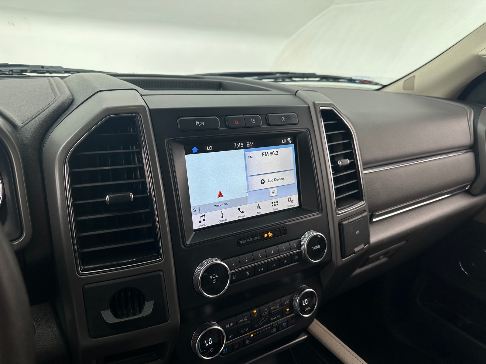 Thumbnail: 2019 Ford Expedition - 4