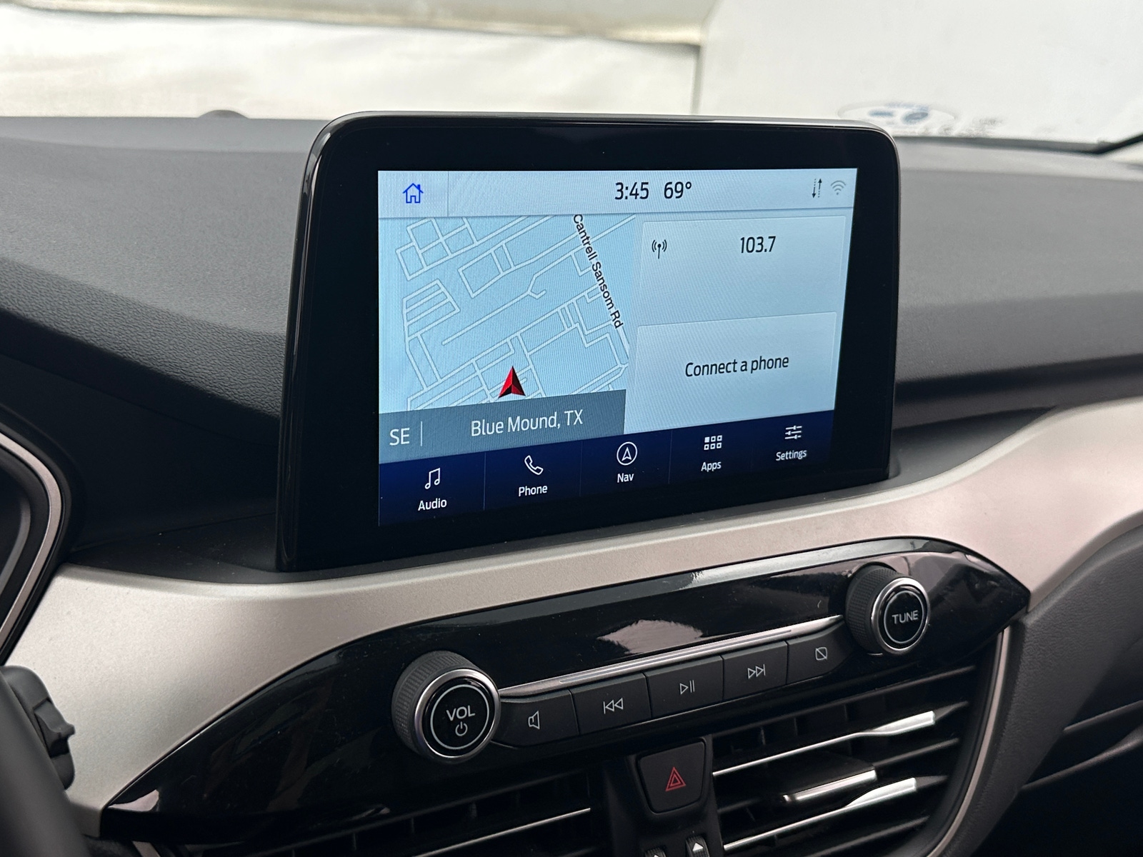 Thumbnail: 2021 Ford Escape - 4