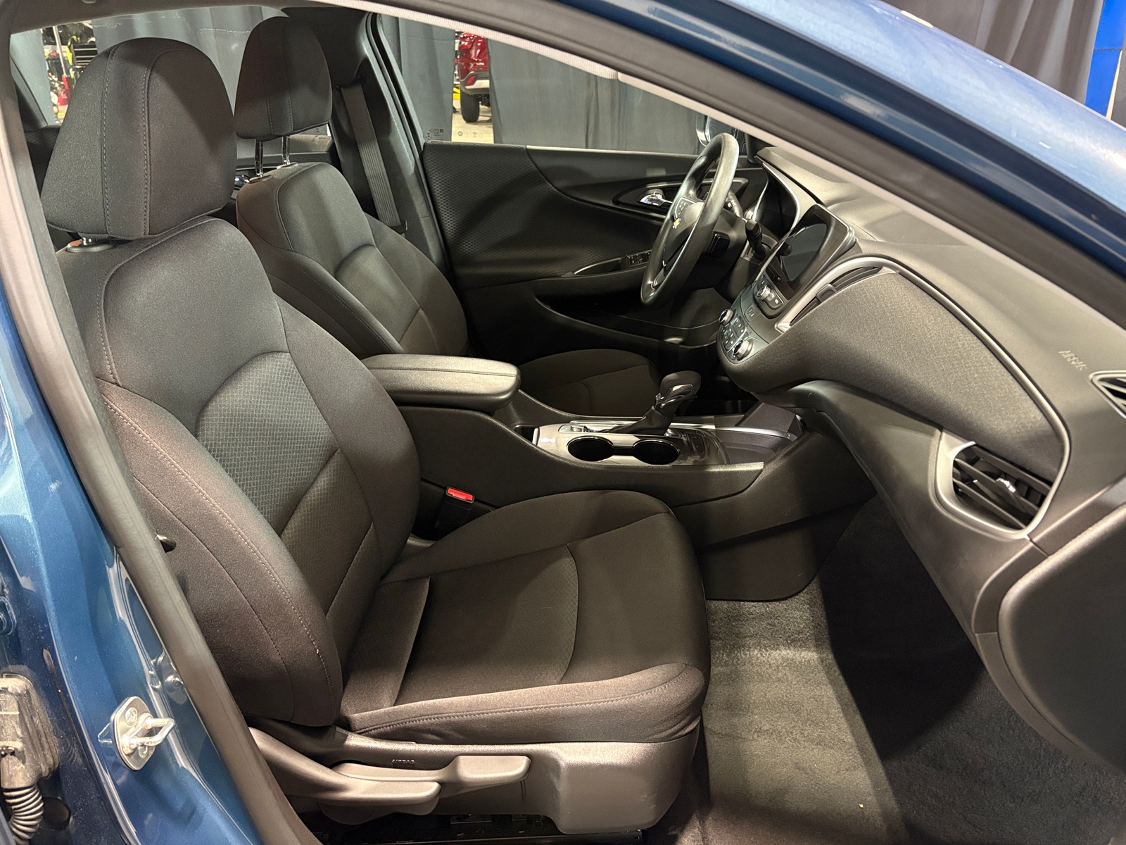 Thumbnail: 2024 Chevrolet Malibu - 2