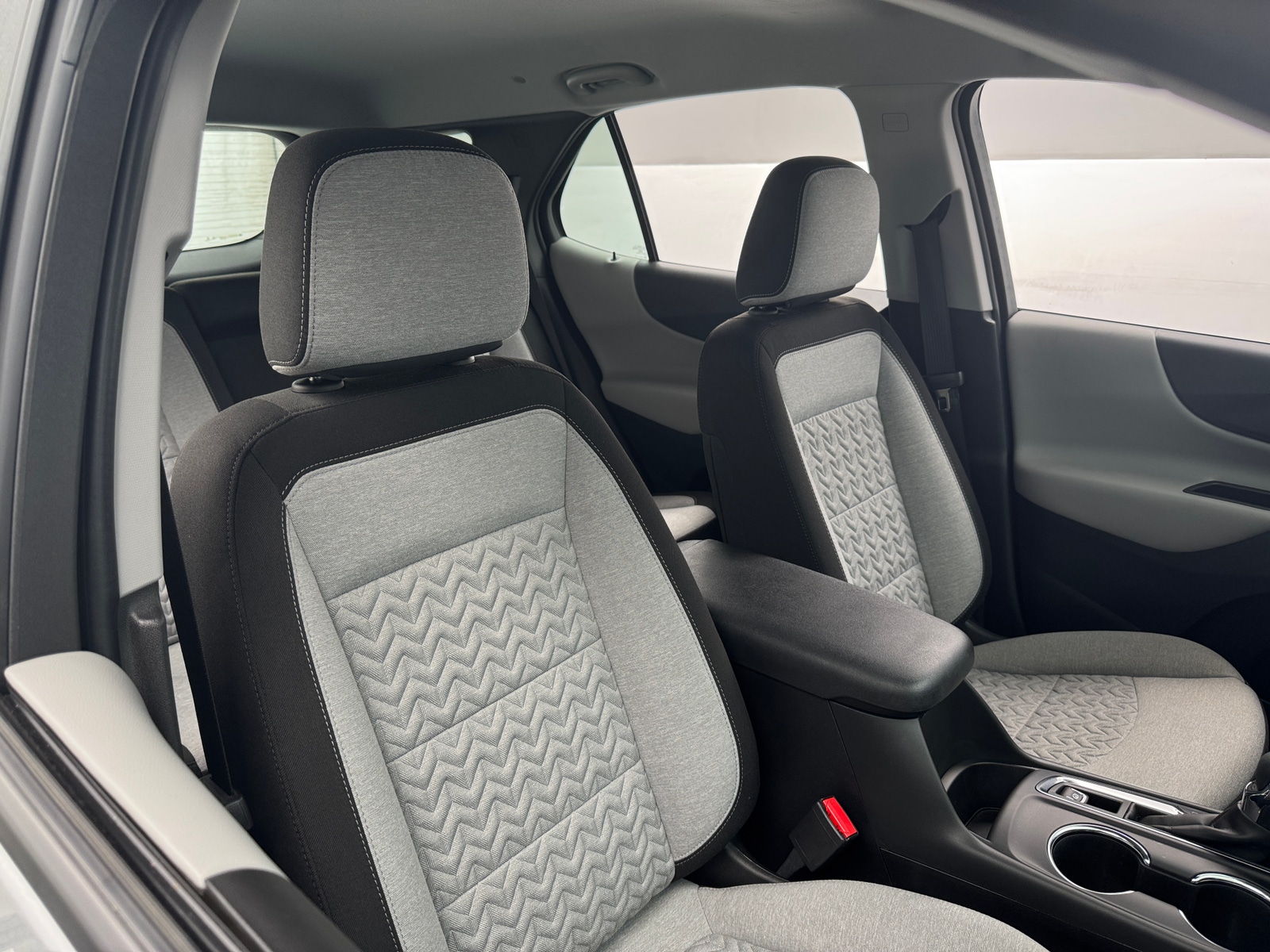 Thumbnail: 2023 Chevrolet Equinox - 2