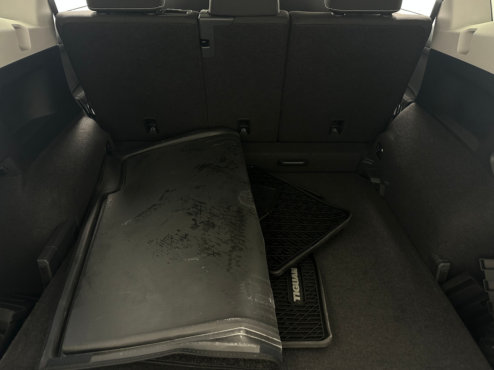 Thumbnail: 2022 Volkswagen Tiguan - 7