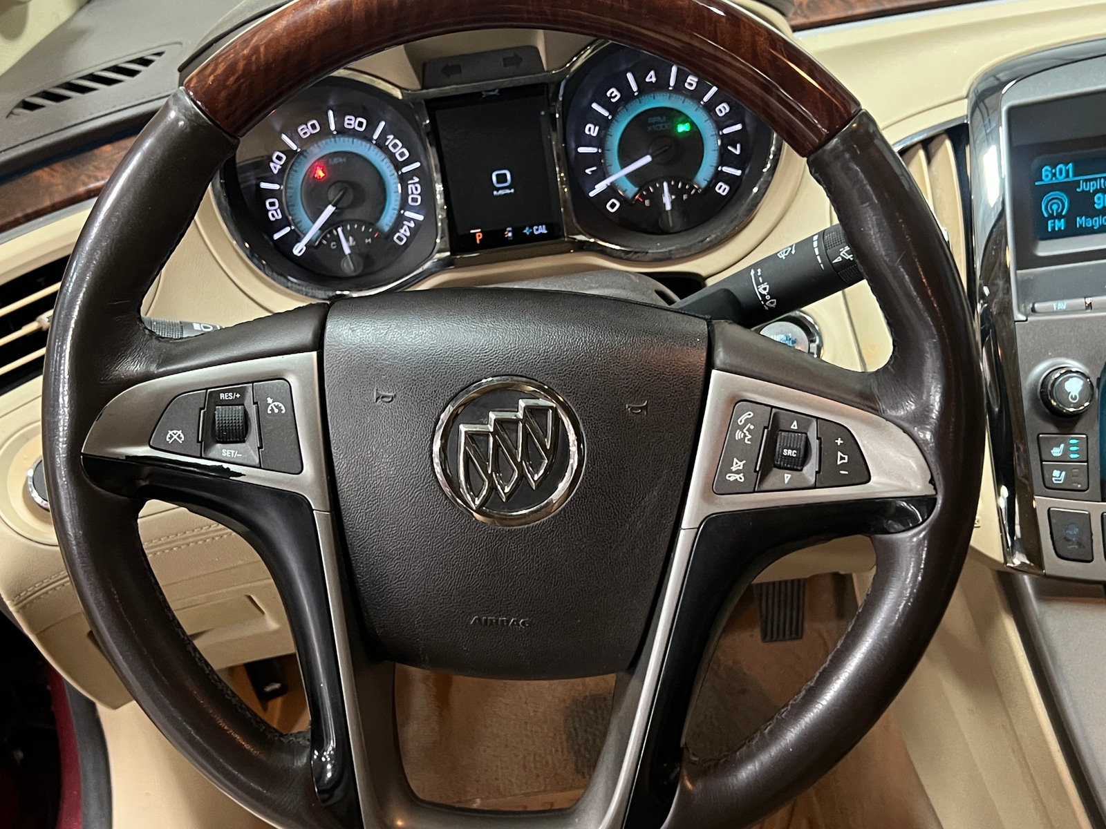 Thumbnail: 2011 Buick LaCrosse - 4