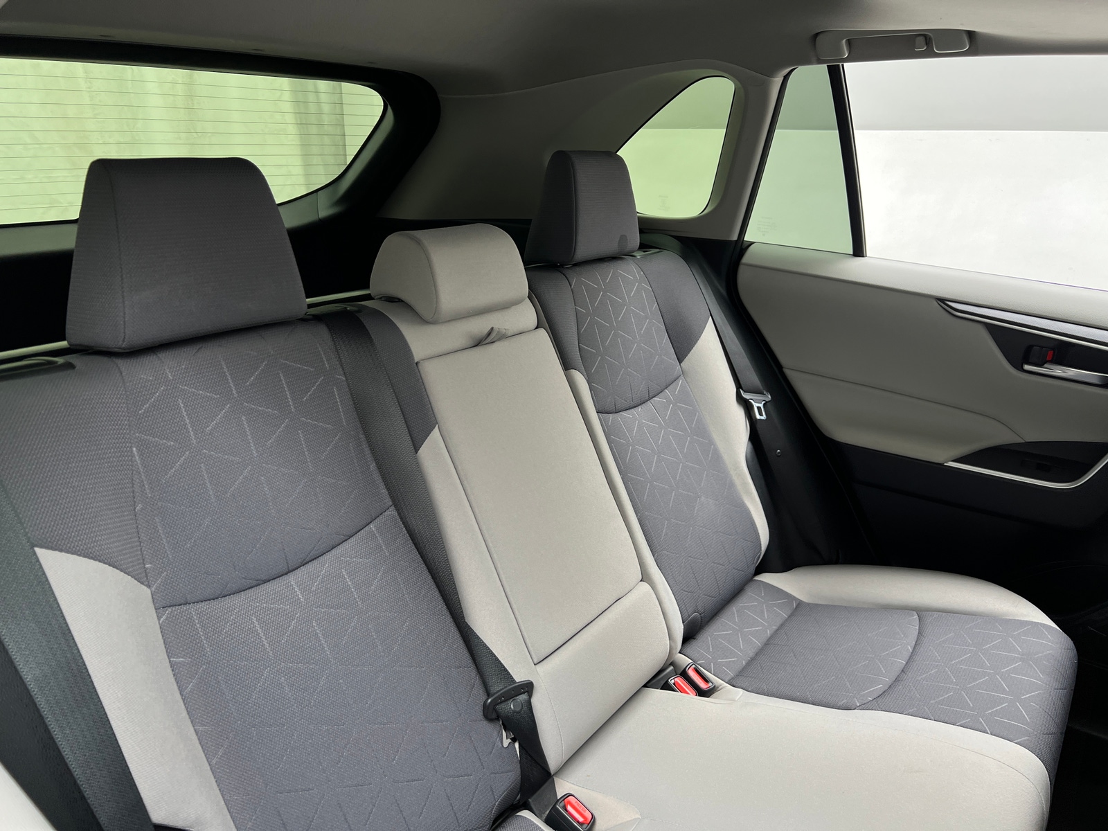 Thumbnail: 2019 Toyota RAV4 - 6