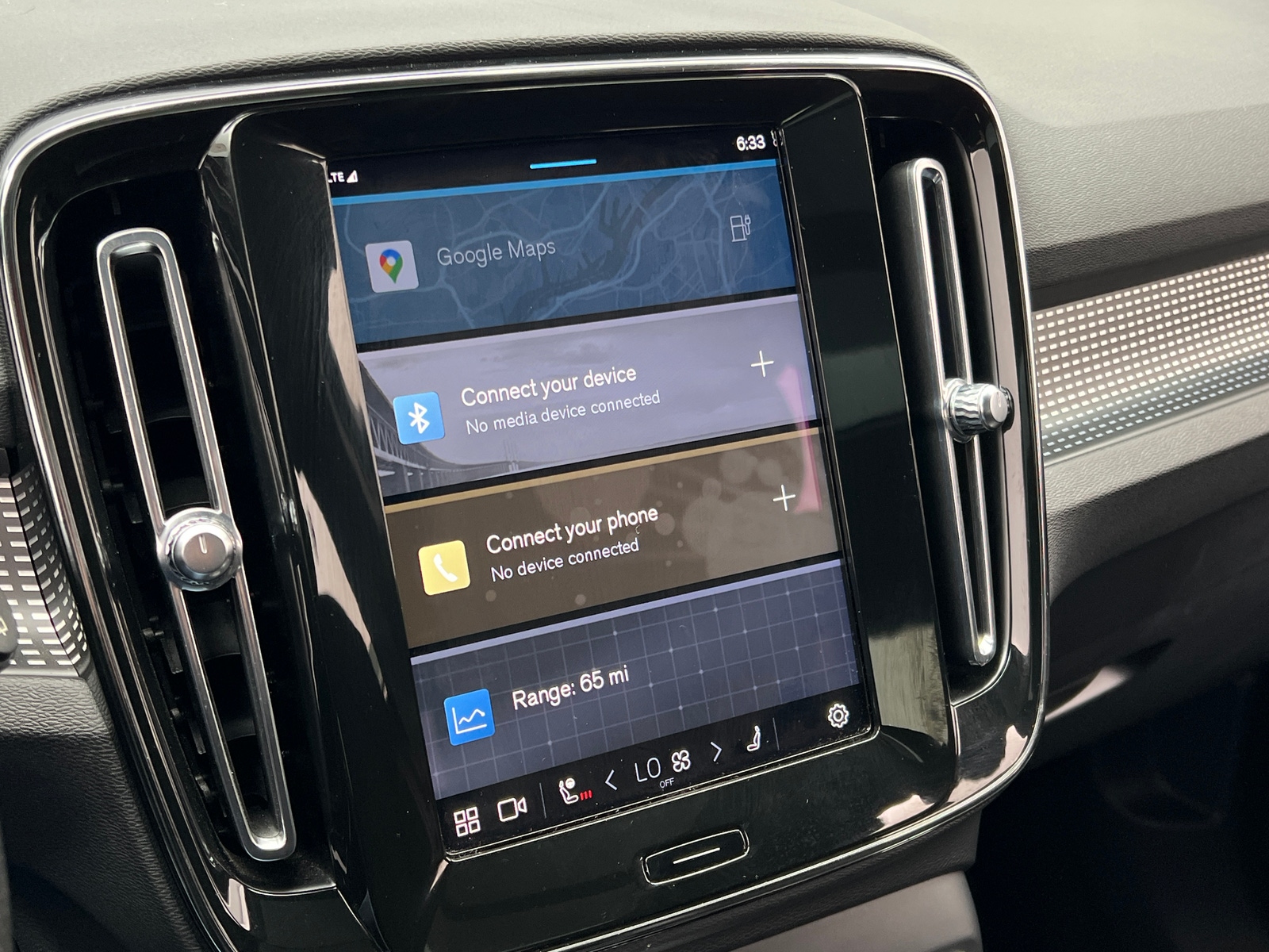 Thumbnail: 2021 Volvo XC40 - 3